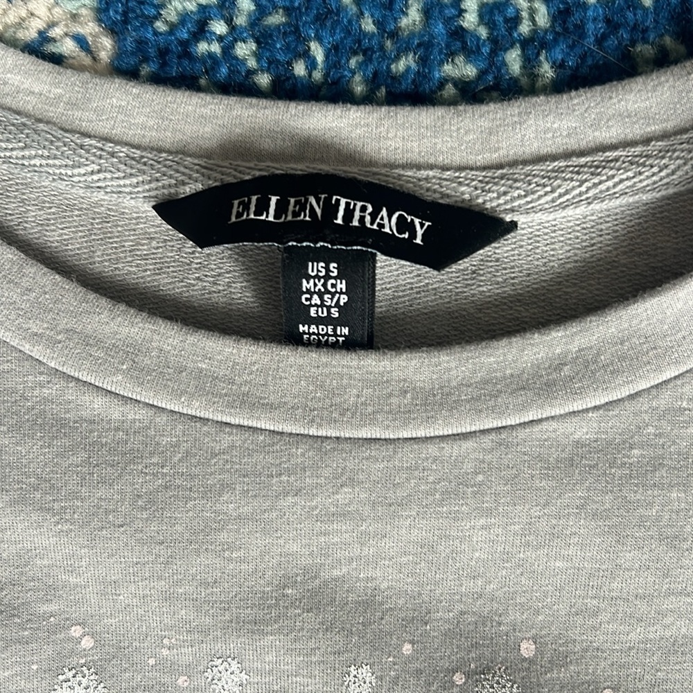 Vintage Christmas Truck cozy sweater - Picture 4 of 5